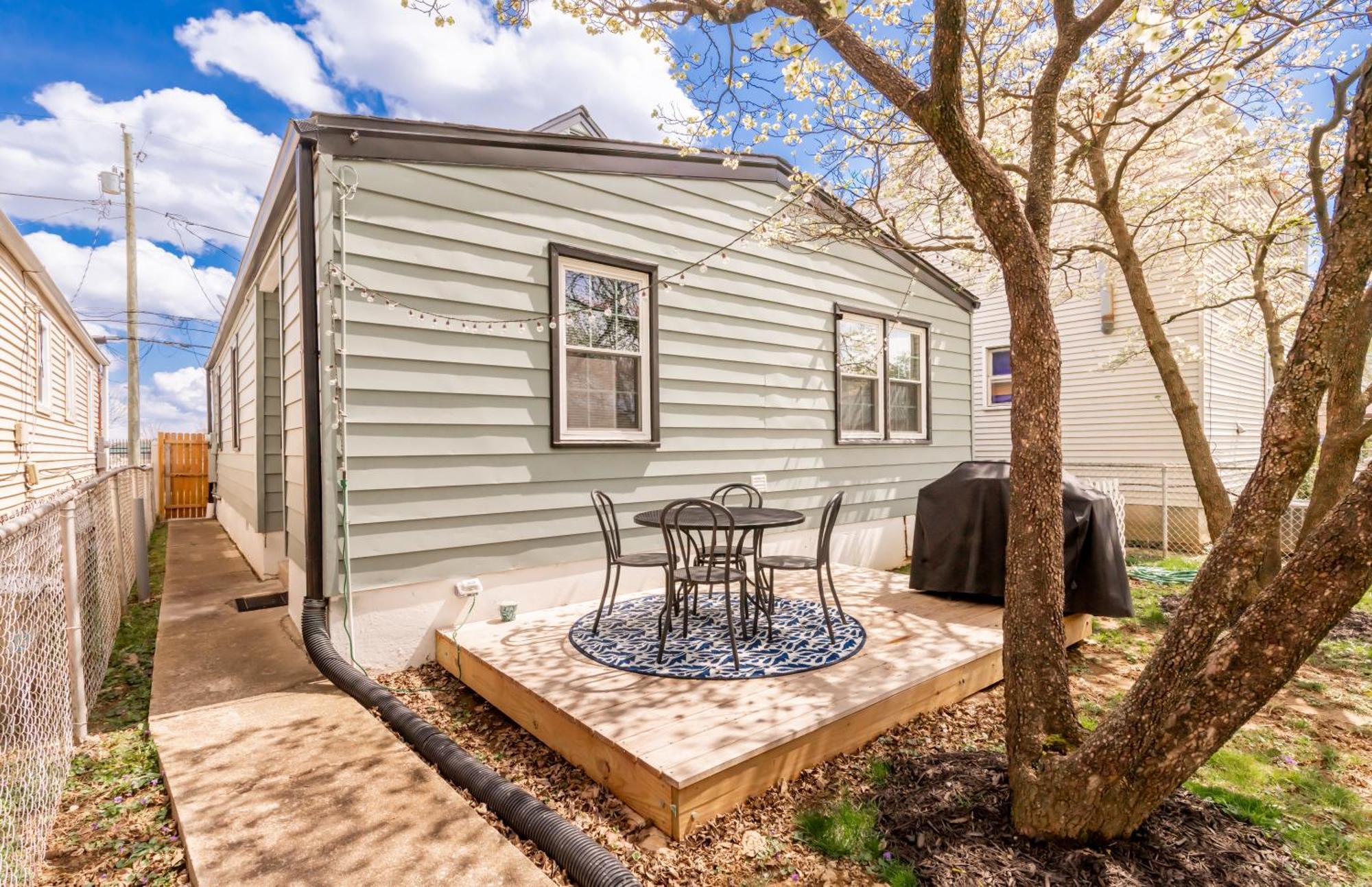 Urban Cottage-Bourbon Trail, Expo, Yum, Derby! Луисвилл Экстерьер фото